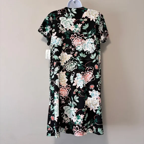 Miss Elaine Women's Large Black Floral Short-Sleeve Floral Snap Robe NWT - Picture 4 of 5